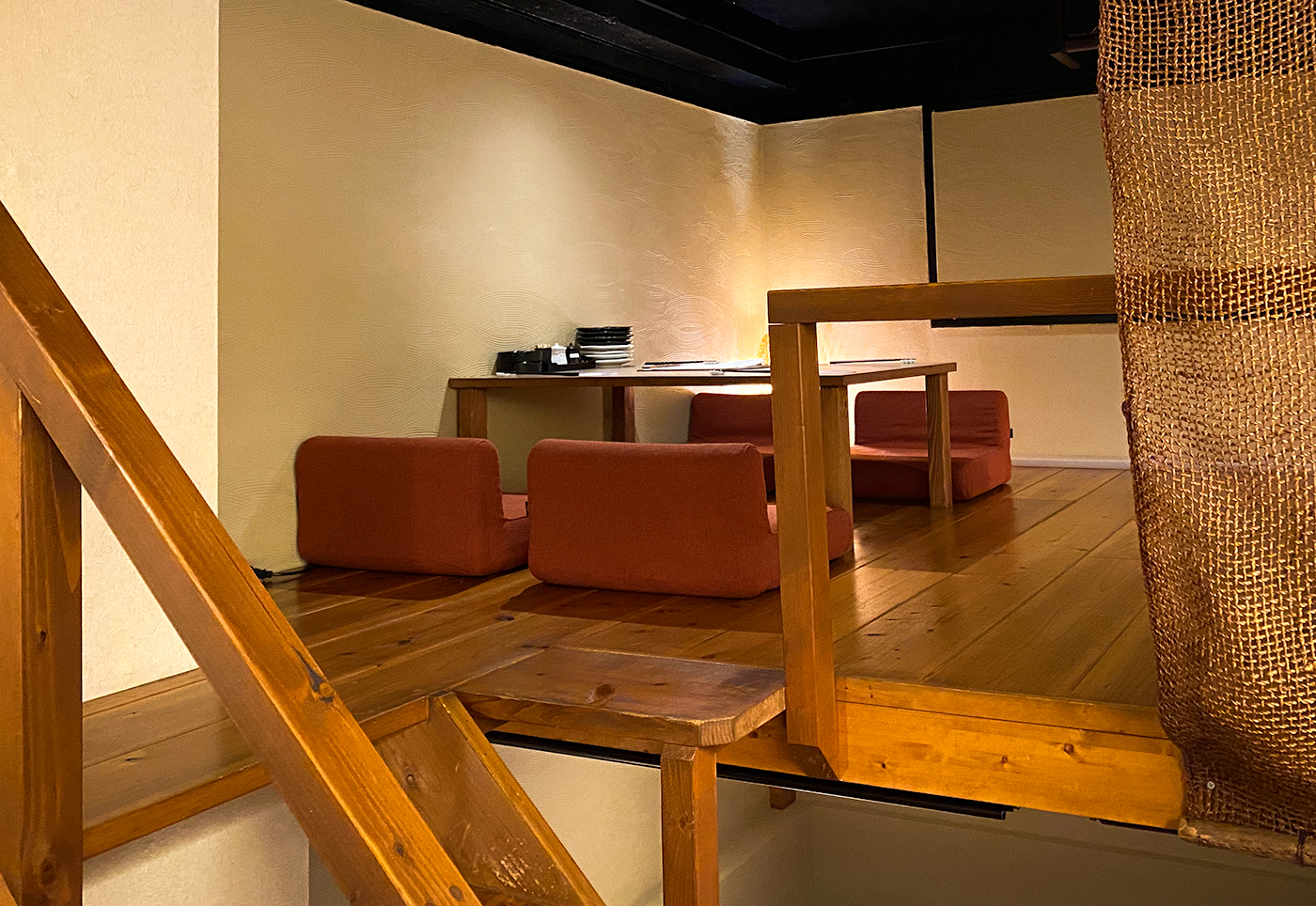 kisuke - loft seating